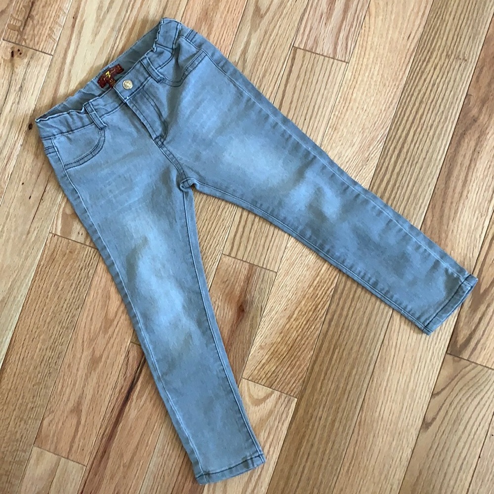 Kids 7 for all Mankind stretchy jeans 👖